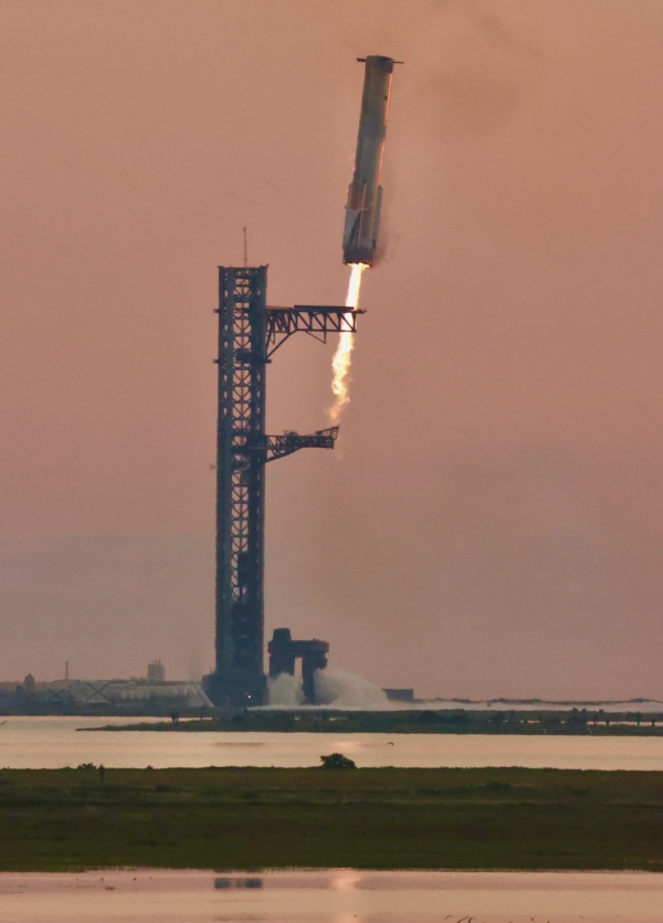 川普聯手馬斯克 確保美國在太空領先中國