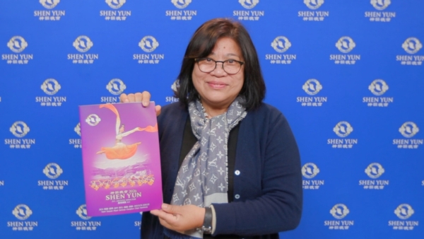 立法委員齊觀神韻 感動落淚盼台灣觀眾同守護