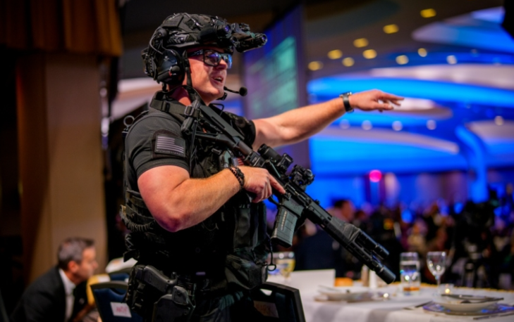 NTD直擊：白宮記者晚宴爆槍聲 槍手落網總統無恙