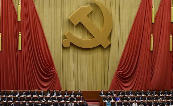 中共人大常委會4大異常 5名上將委員缺席