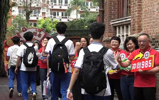 大陸高考人數連降 就業難衝擊升學路