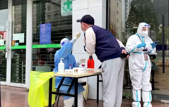 中國新冠病毒活躍 15～59歲群體感染最多