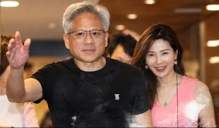 【新聞直擊】傍上黃仁勳？ 中共女諜現形 伊巨型軍火庫曝光！
